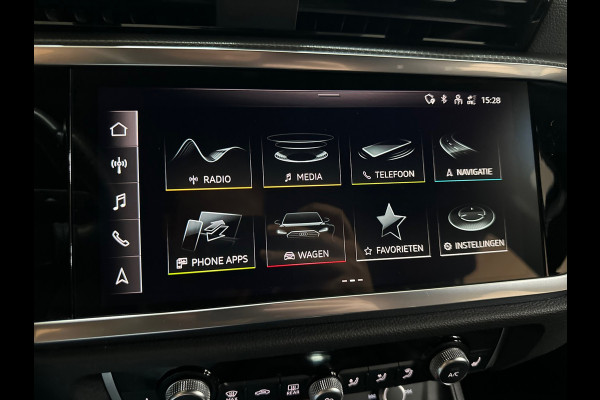 Audi Q3 Sportback 45 TFSI e S Edition | 20” Lichtmetaal | Carplay | Virtual Cockpit | 360° Camera | Sonos | ACC