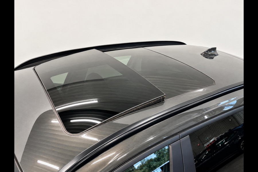 BMW 3 Serie Touring 330e Sportline Panoramadak Navi Carplay Cruise Control Full LED PDC VA Privacy Glass Live Cockpit Professional DAB+ Shadowline Hemel Antraciet
