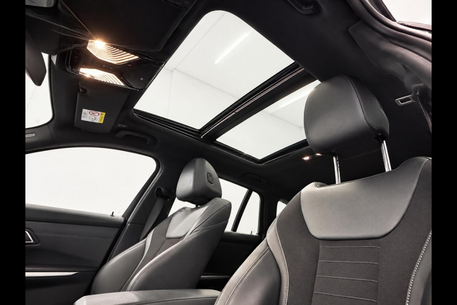 BMW 3 Serie Touring 330e Sportline Panoramadak Navi Carplay Cruise Control Full LED PDC VA Privacy Glass Live Cockpit Professional DAB+ Shadowline Hemel Antraciet