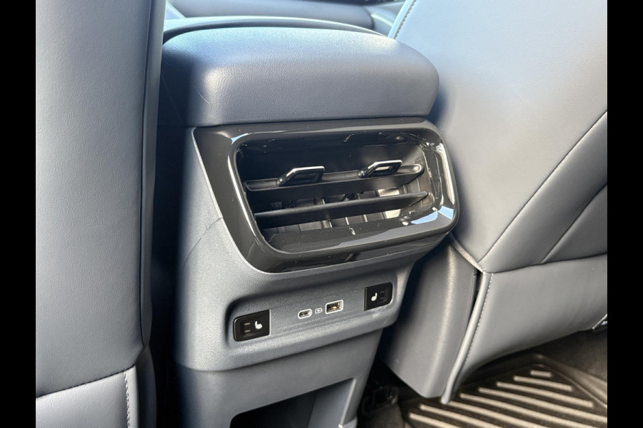 GEELY E5 Max+ 68 kWh 218 PK | 450 Km WLTP | Panoramadak | 360 Camera | Warmtepomp | Stoelverwarming & verkoeling | Massagestoelen | Elektrische klep | Stuurverwarming | Parkeersensoren | Achterbank verwarmd | 19 Inch