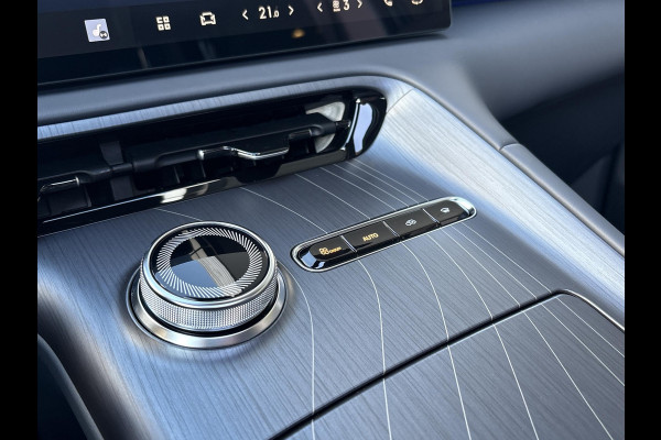 GEELY E5 Max+ 68 kWh 218 PK | 450 Km WLTP | Panoramadak | 360 Camera | Warmtepomp | Stoelverwarming & verkoeling | Massagestoelen | Elektrische klep | Stuurverwarming | Parkeersensoren | Achterbank verwarmd | 19 Inch
