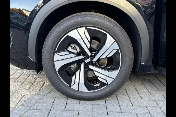 GEELY E5 Max+ 68 kWh 218 PK | 450 Km WLTP | Panoramadak | 360 Camera | Warmtepomp | Stoelverwarming & verkoeling | Massagestoelen | Elektrische klep | Stuurverwarming | Parkeersensoren | Achterbank verwarmd | 19 Inch