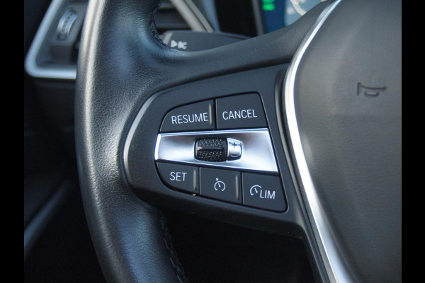 BMW 3 Serie Touring 330e eDrive Touring 292 PK | plug-in Hybride | Leder interieur | Panoramadak | Camera | Apple Carplay |