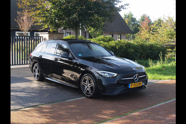 Mercedes-Benz C-Klasse Estate 300 e AMG Line | Panoramadak | AMG-Pakket | Night Pack | Burmester | Camera | Sfeerverlichting | NL-Auto |