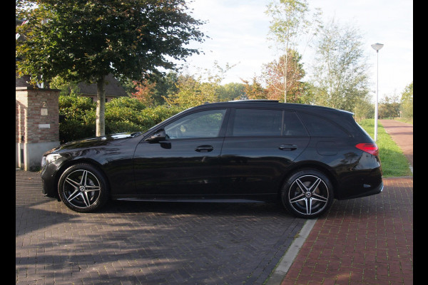 Mercedes-Benz C-Klasse Estate 300 e AMG Line | Panoramadak | AMG-Pakket | Night Pack | Burmester | Camera | Sfeerverlichting | NL-Auto |