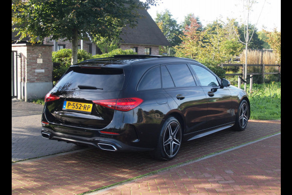 Mercedes-Benz C-Klasse Estate 300 e AMG Line | Panoramadak | AMG-Pakket | Night Pack | Burmester | Camera | Sfeerverlichting | NL-Auto |
