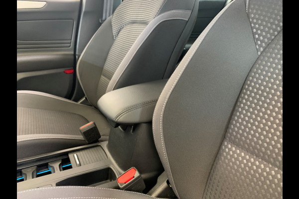 Ford Focus 1.0 EcoBoost Trend Edition Business NAVIGATIE-AIRCO-PARK DISTANCE CONTROL