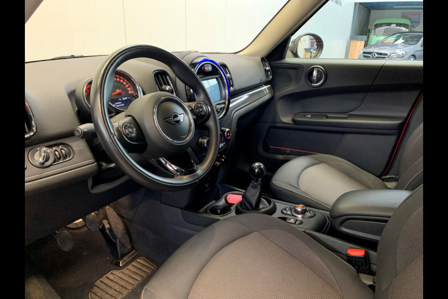 MINI Countryman 1.5 165PK Dutch Made Black Edition NAVI-PDC-ECC-LMV-CRUISE CONTROL