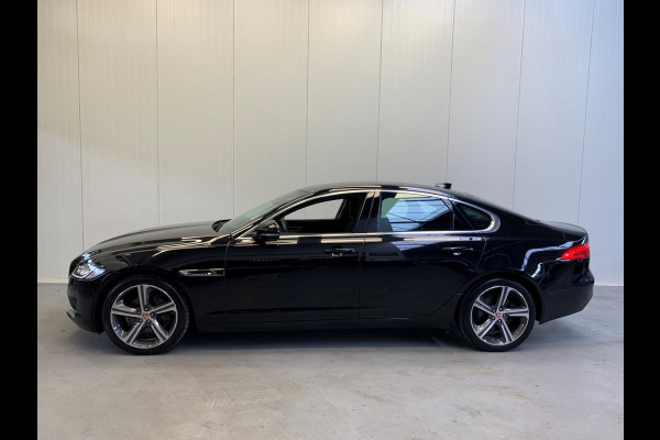 Jaguar XF 2.0t Prestige VIRTUAL COCKPIT-NAVI-LANE ASSIST-ECC-PDC-LED VERLICHTING-CRUISE CONTROL