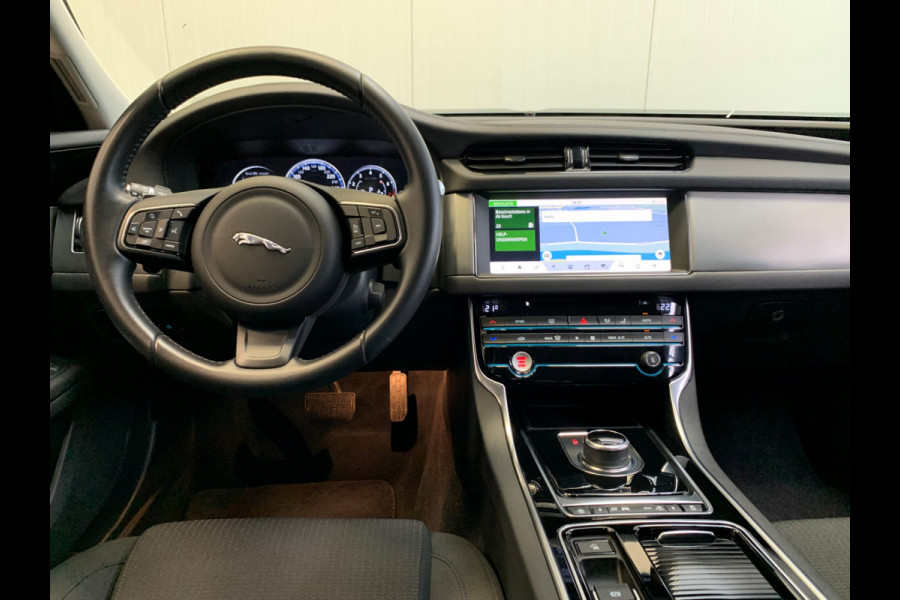 Jaguar XF 2.0t Prestige VIRTUAL COCKPIT-NAVI-LANE ASSIST-ECC-PDC-LED VERLICHTING-CRUISE CONTROL