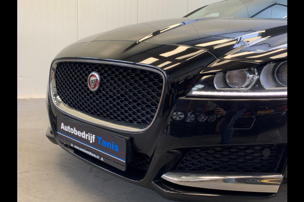 Jaguar XF 2.0t Prestige VIRTUAL COCKPIT-NAVI-LANE ASSIST-ECC-PDC-LED VERLICHTING-CRUISE CONTROL