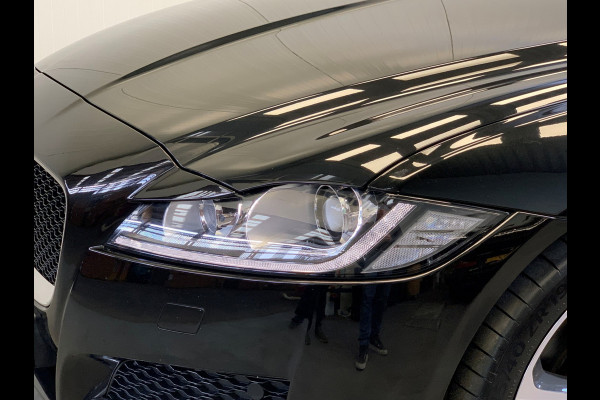Jaguar XF 2.0t Prestige VIRTUAL COCKPIT-NAVI-LANE ASSIST-ECC-PDC-LED VERLICHTING-CRUISE CONTROL