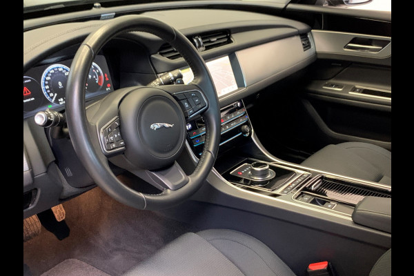 Jaguar XF 2.0t Prestige VIRTUAL COCKPIT-NAVI-LANE ASSIST-ECC-PDC-LED VERLICHTING-CRUISE CONTROL