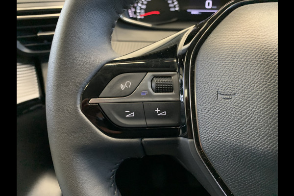 Peugeot 208 1.2 PureTech Allure 100PK LEDER-CAMERA-NAVI by CARPLAY-LMV-PDC-CRUISE CONTROL