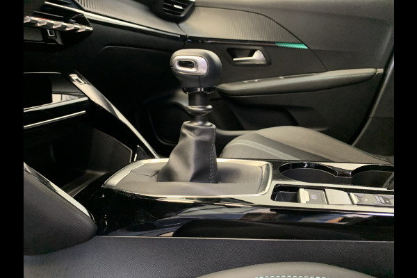 Peugeot 208 1.2 PureTech Allure 100PK LEDER-CAMERA-NAVI by CARPLAY-LMV-PDC-CRUISE CONTROL