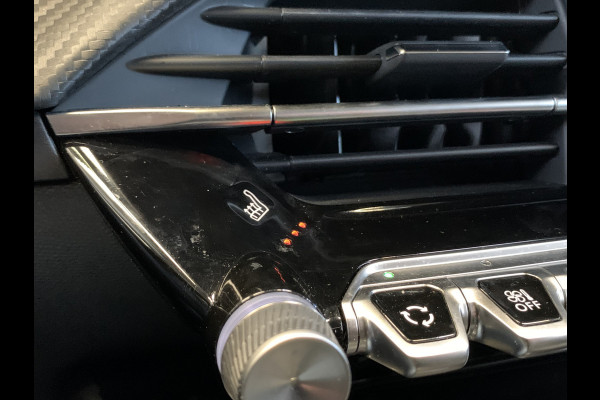Peugeot 208 1.2 PureTech Allure 100PK LEDER-CAMERA-NAVI by CARPLAY-LMV-PDC-CRUISE CONTROL