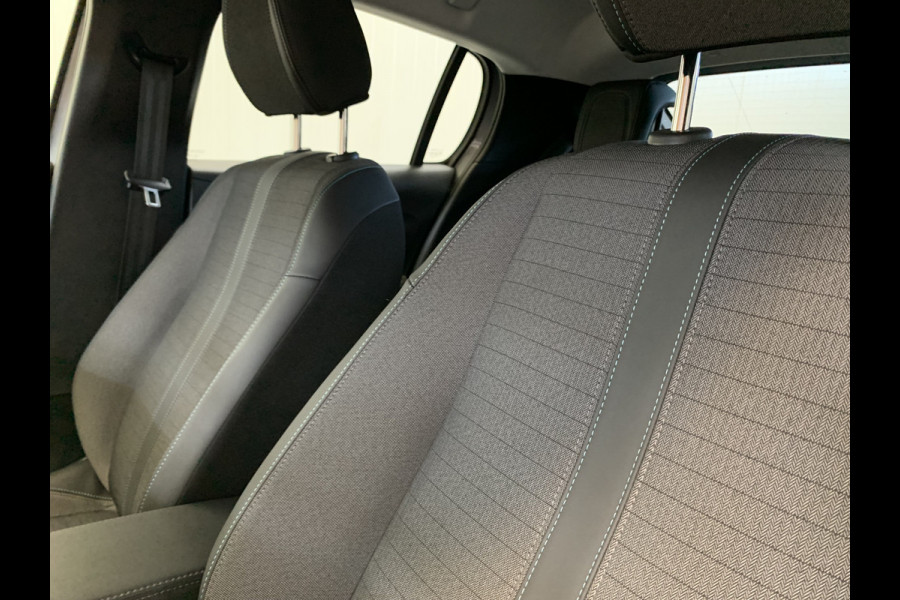 Peugeot 208 1.2 PureTech Allure 100PK LEDER-CAMERA-NAVI by CARPLAY-LMV-PDC-CRUISE CONTROL