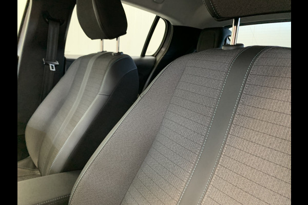 Peugeot 208 1.2 PureTech Allure 100PK LEDER-CAMERA-NAVI by CARPLAY-LMV-PDC-CRUISE CONTROL