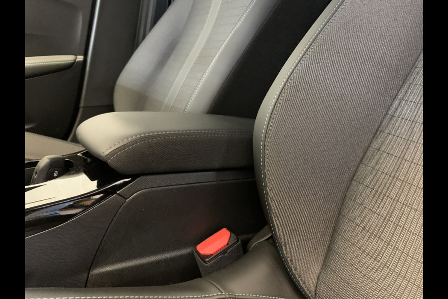 Peugeot 208 1.2 PureTech Allure 100PK LEDER-CAMERA-NAVI by CARPLAY-LMV-PDC-CRUISE CONTROL