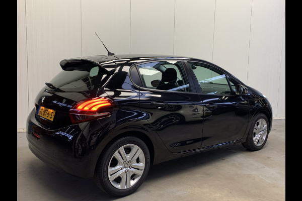 Peugeot 208 1.2 PureTech Signature NAVIGATIE-AIRCO-PDC-CRUISE CONTROL-5DEURS