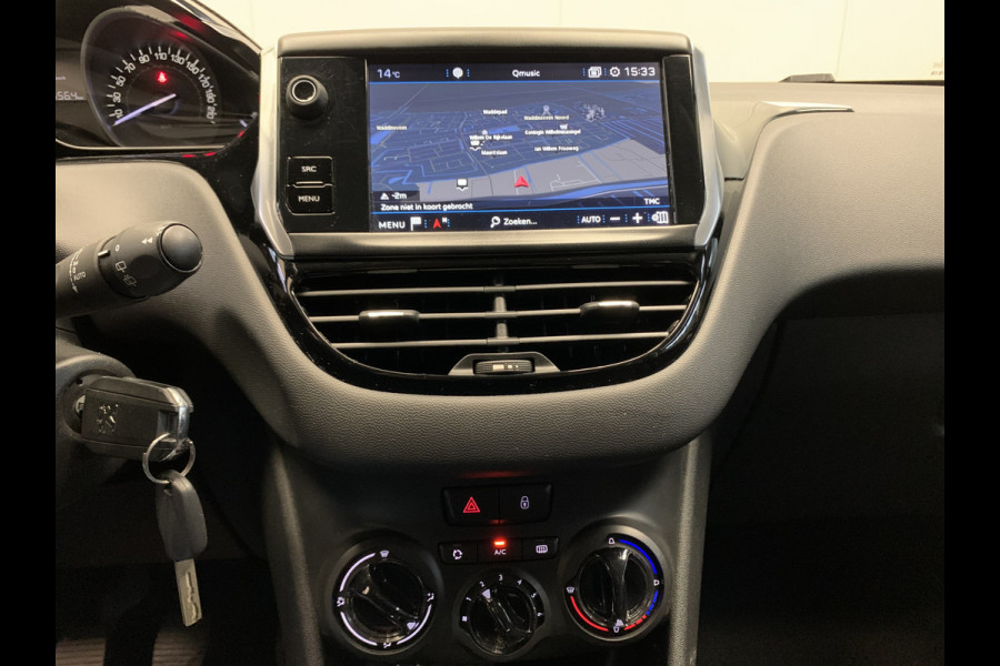 Peugeot 208 1.2 PureTech Signature NAVIGATIE-AIRCO-PDC-CRUISE CONTROL-5DEURS