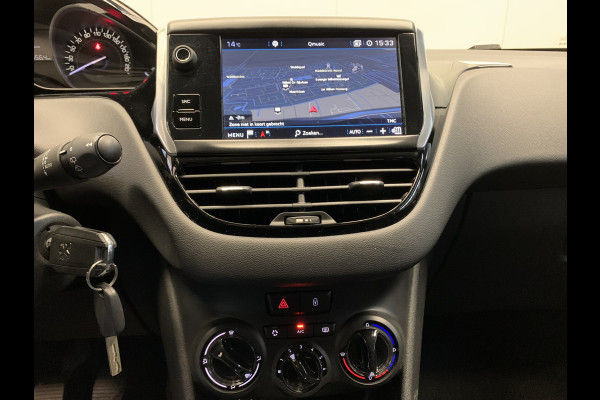 Peugeot 208 1.2 PureTech Signature NAVIGATIE-AIRCO-PDC-CRUISE CONTROL-5DEURS