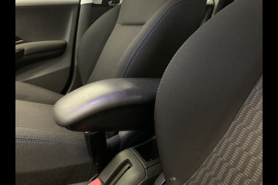 Peugeot 208 1.2 PureTech Signature NAVIGATIE-AIRCO-PDC-CRUISE CONTROL-5DEURS