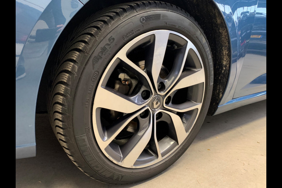 Renault Mégane Estate 1.2 TCe Bose NAVIGATIE-LEDER-PDC-LMV-SPORT.INT-1700KG Trekgewicht!!