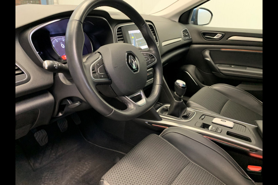 Renault Mégane Estate 1.2 TCe Bose NAVIGATIE-LEDER-PDC-LMV-SPORT.INT-1700KG Trekgewicht!!