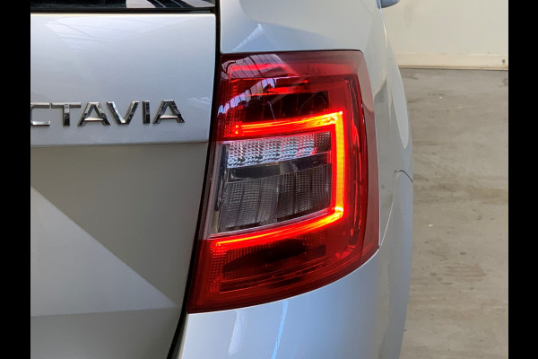 Škoda Octavia Combi 1.0 TSI Greentech Ambition Business NAVI-ECC-LMV-PDC-TREKHAAK-CRUISE CONTROL-NW. MODEL