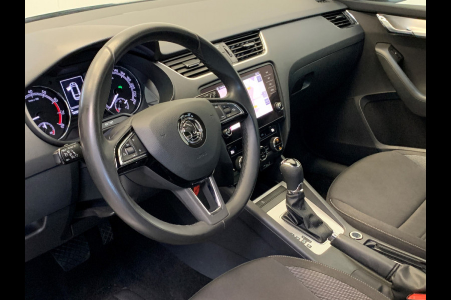 Škoda Octavia Combi 1.0 TSI Greentech Ambition Business NAVI-ECC-LMV-PDC-TREKHAAK-CRUISE CONTROL-NW. MODEL