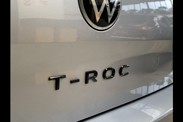 Volkswagen T-Roc 1.5 TSI 150PK R-Line Black Line IQ LIGHT-CAMERA-NAVI-ADAPT.CRUISE-LANE ASSIST-PDC-LMV-ECC