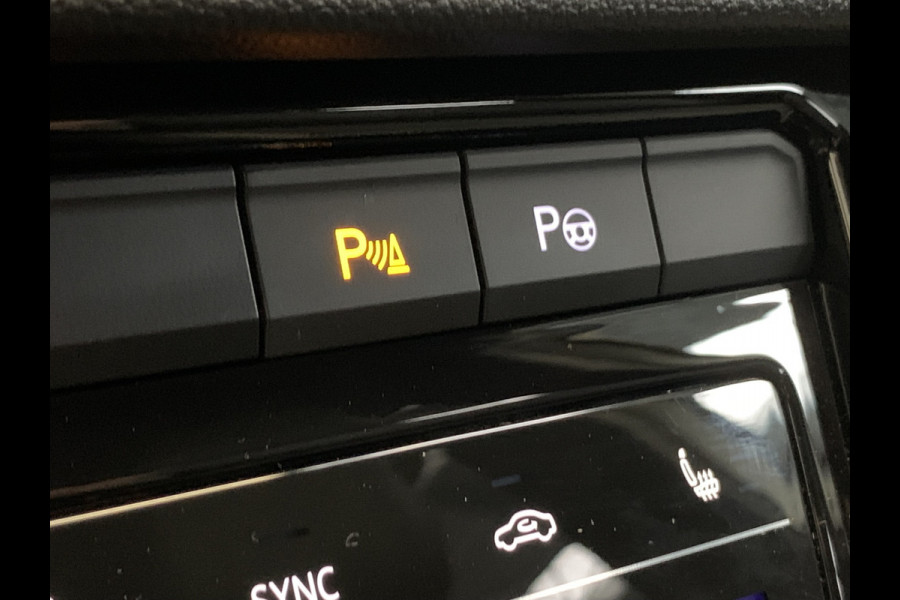 Volkswagen T-Roc 1.5 TSI 150PK R-Line Black Line IQ LIGHT-CAMERA-NAVI-ADAPT.CRUISE-LANE ASSIST-PDC-LMV-ECC