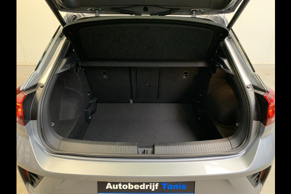 Volkswagen T-Roc 1.5 TSI 150PK R-Line Black Line IQ LIGHT-CAMERA-NAVI-ADAPT.CRUISE-LANE ASSIST-PDC-LMV-ECC