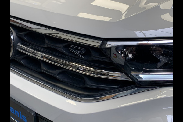 Volkswagen T-Roc 1.5 TSI R-Line 150PK IQ LIGHT-CAMERA-NAVI-ADAPT.CRUISE-LANE ASSIST-PDC-LMV-ECC