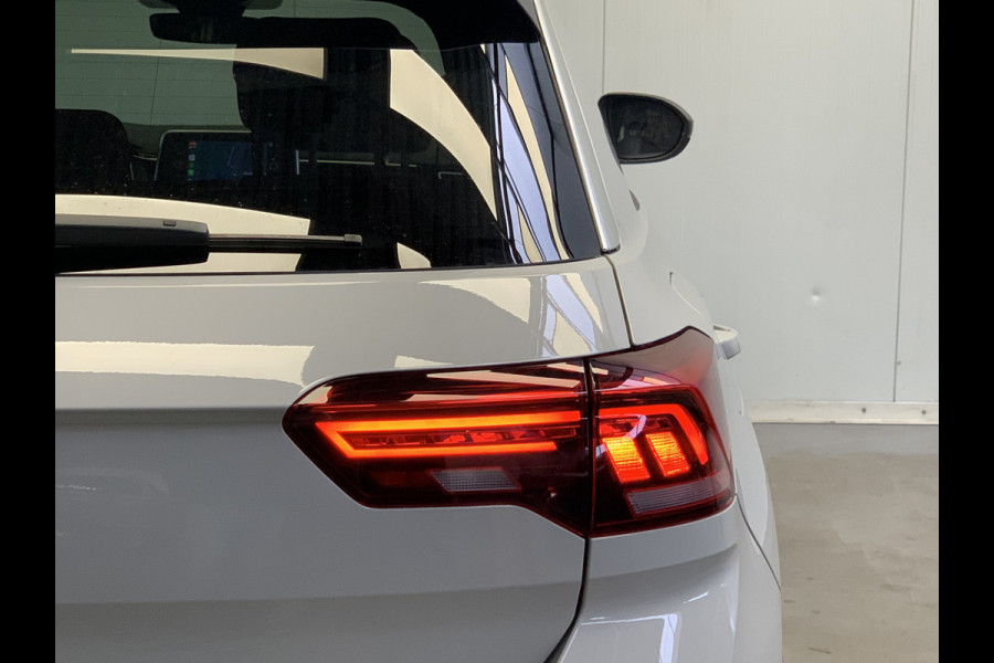 Volkswagen T-Roc 1.5 TSI R-Line 150PK IQ LIGHT-CAMERA-NAVI-ADAPT.CRUISE-LANE ASSIST-PDC-LMV-ECC