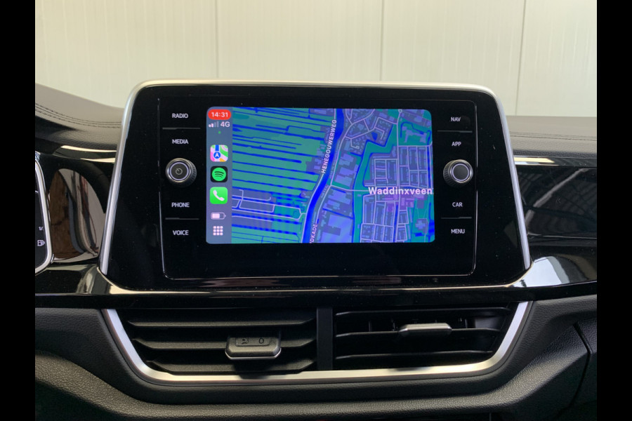 Volkswagen T-Roc 1.5 TSI R-Line 150PK IQ LIGHT-CAMERA-NAVI-ADAPT.CRUISE-LANE ASSIST-PDC-LMV-ECC
