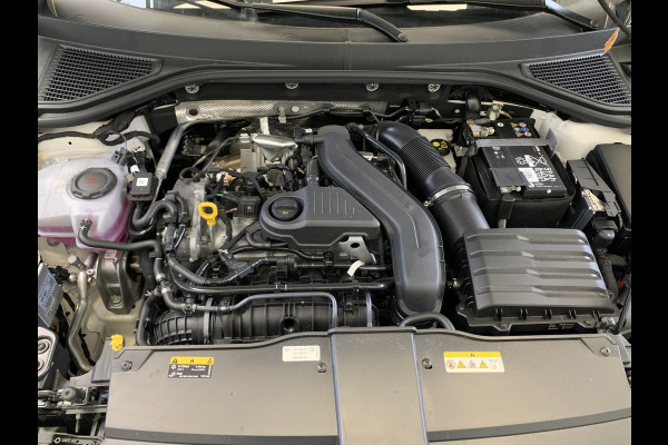 Volkswagen T-Roc 1.5 TSI R-Line 150PK IQ LIGHT-CAMERA-NAVI-ADAPT.CRUISE-LANE ASSIST-PDC-LMV-ECC