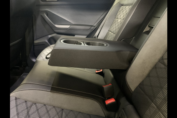 Volkswagen T-Roc 1.5 TSI R-Line 150PK IQ LIGHT-CAMERA-NAVI-ADAPT.CRUISE-LANE ASSIST-PDC-LMV-ECC