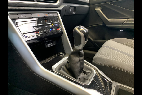 Volkswagen T-Roc Cabrio 1.0 TSI Style DIGITAL COCKPIT-NAVI-ECC-CAMERA-19 inch LMV-PARKEER FUNCTIE