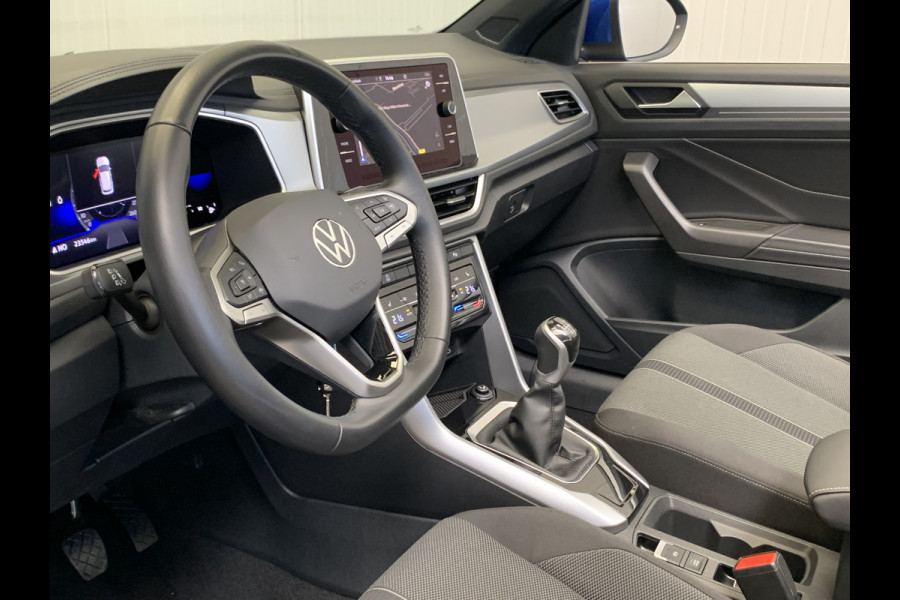 Volkswagen T-Roc Cabrio 1.0 TSI Style DIGITAL COCKPIT-NAVI-ECC-CAMERA-19 inch LMV-PARKEER FUNCTIE