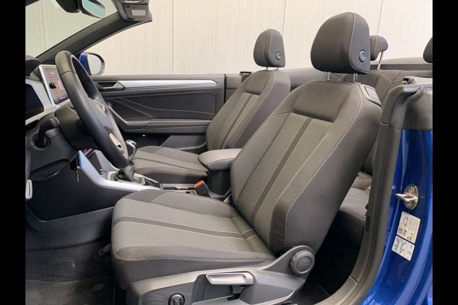 Volkswagen T-Roc Cabrio 1.0 TSI Style DIGITAL COCKPIT-NAVI-ECC-CAMERA-19 inch LMV-PARKEER FUNCTIE
