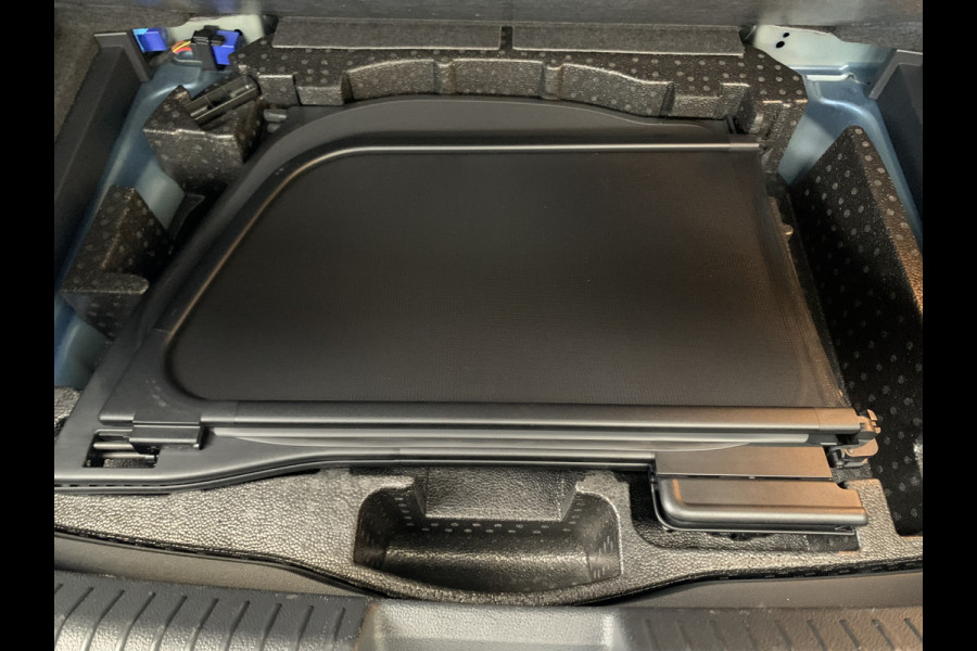 Volkswagen T-Roc Cabrio 1.0 TSI Style DIGITAL COCKPIT-NAVI-ECC-CAMERA-19 inch LMV-PARKEER FUNCTIE
