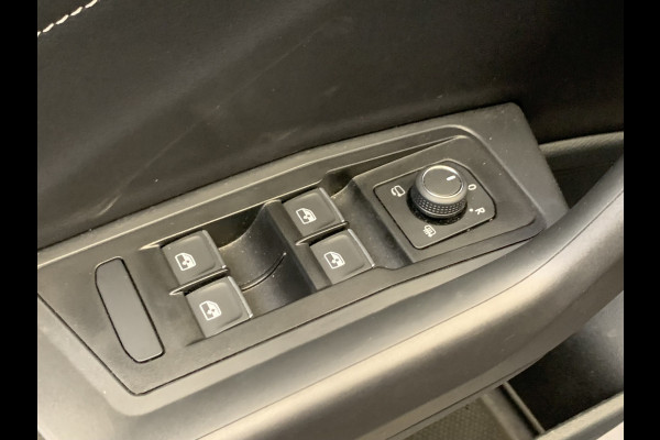 Volkswagen T-Roc Cabrio 1.0 TSI Style DIGITAL COCKPIT-NAVI-ECC-CAMERA-LMV-PARKEER FUNCTIE