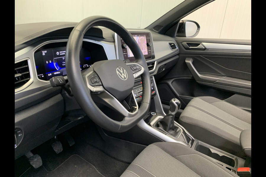 Volkswagen T-Roc Cabrio 1.0 TSI Style DIGITAL COCKPIT-NAVI-ECC-CAMERA-LMV-PARKEER FUNCTIE