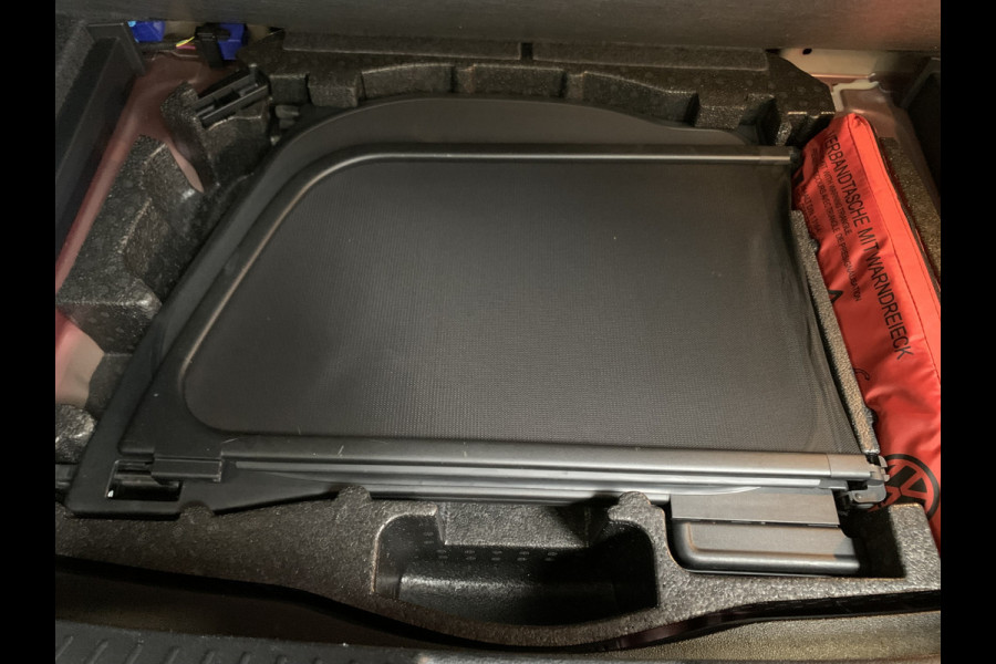 Volkswagen T-Roc Cabrio 1.0 TSI Style 115Pk NAVI-ECC-PDC-DIGTAL COCKPIT-LMV 19 INCH