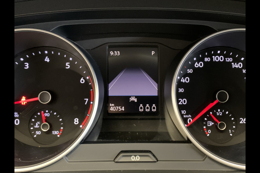 Volkswagen Tiguan 1.5 TSI Elegance NAVI-ECC-PARK ASSIST-SPORT.INT-ADAPTIVE CRUISE-LMV-LANE ASSIST