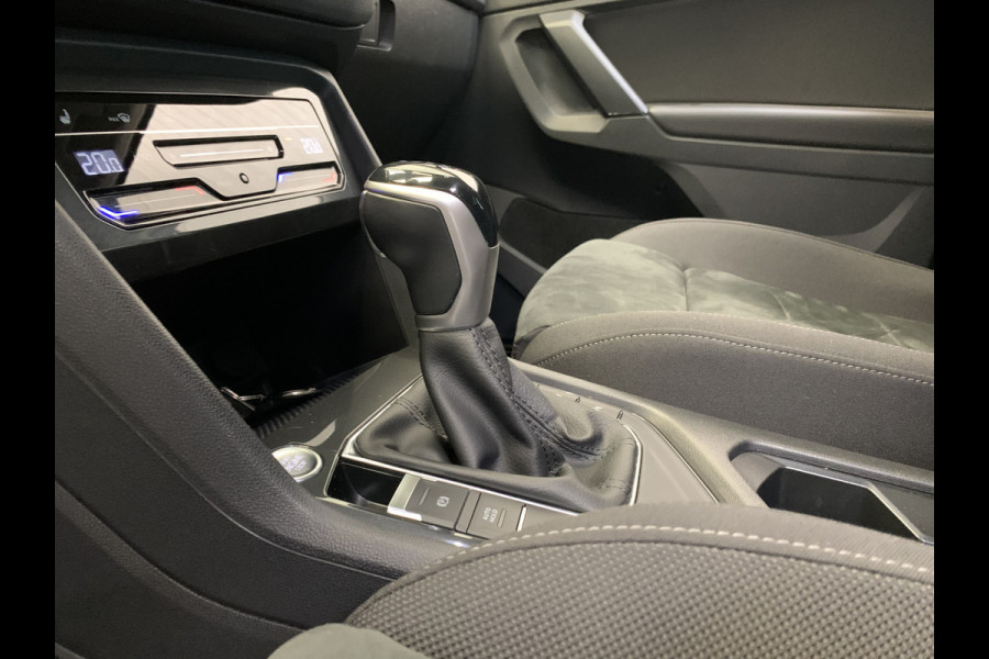 Volkswagen Tiguan 1.5 TSI Elegance NAVI-ECC-PARK ASSIST-SPORT.INT-ADAPTIVE CRUISE-LMV-LANE ASSIST