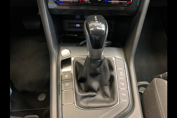 Volkswagen Tiguan 1.5 TSI Elegance NAVI-ECC-PARK ASSIST-SPORT.INT-ADAPTIVE CRUISE-LMV-LANE ASSIST