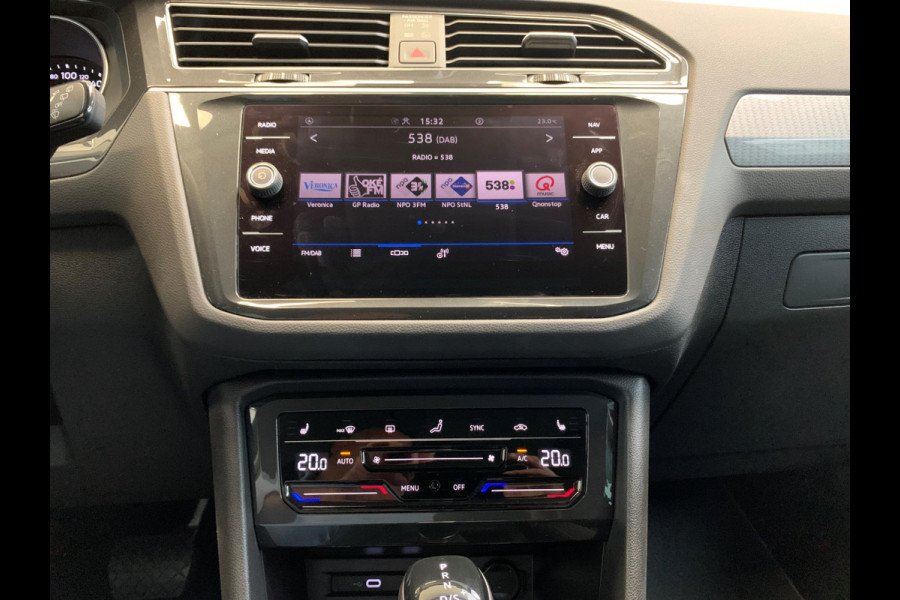 Volkswagen Tiguan 1.5 TSI Elegance NAVI-ECC-PARK ASSIST-SPORT.INT-ADAPTIVE CRUISE-LMV-LANE ASSIST